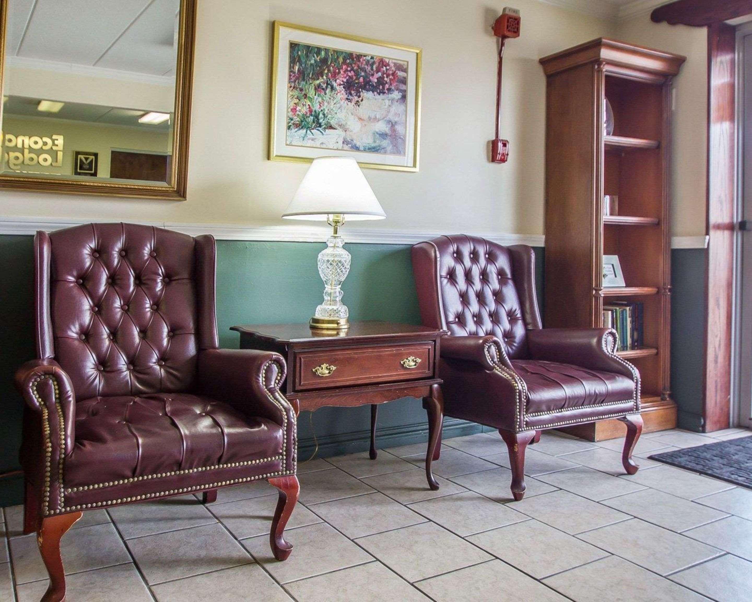 Econo Lodge Inn & Suites Airport Windsor Locks Dış mekan fotoğraf